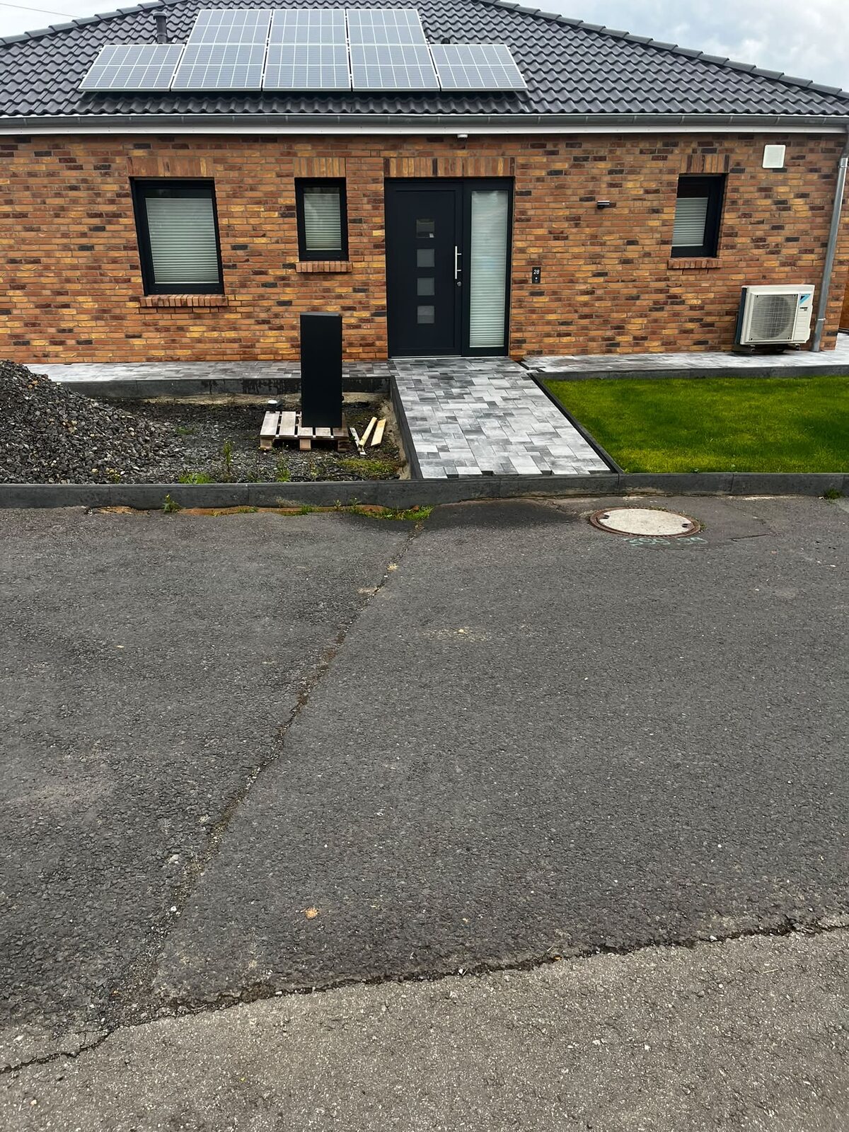 Gepflasterter Gartenweg — Projekt 4 von Pflasterdonner