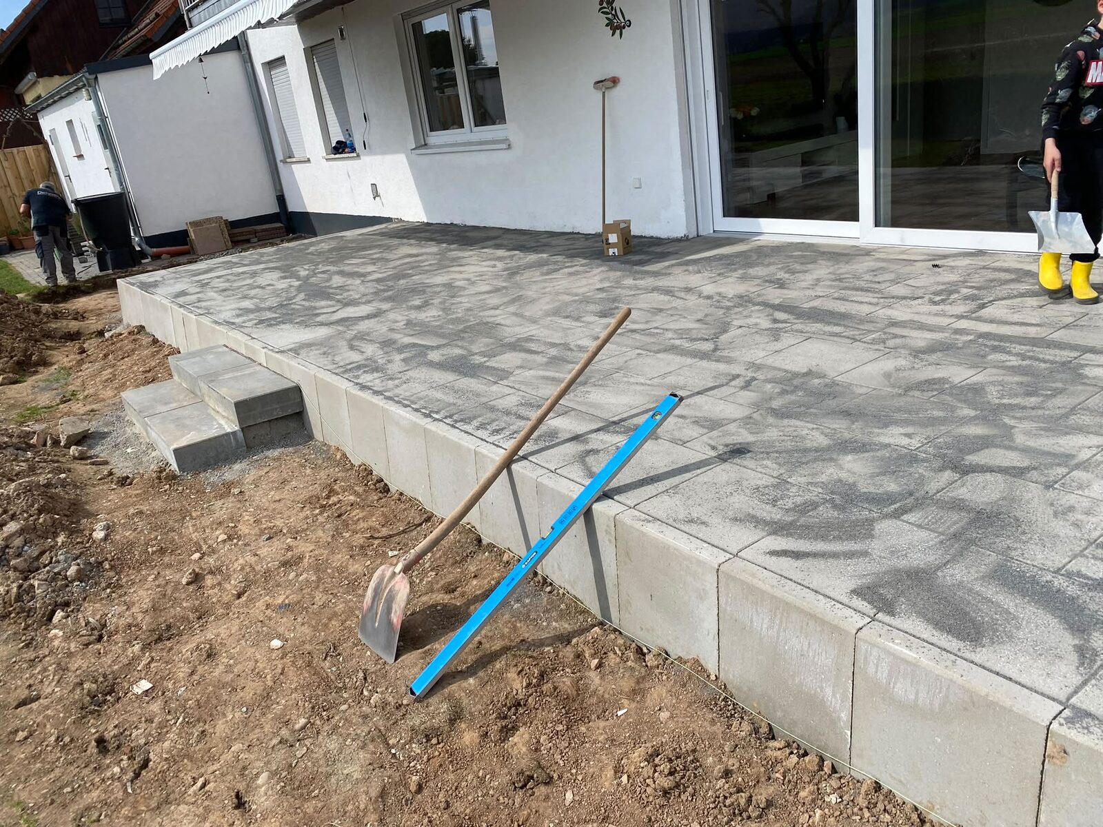 Terrasse mit Platten- und Pflasterbelag — Projekt 7 von Pflasterdonner